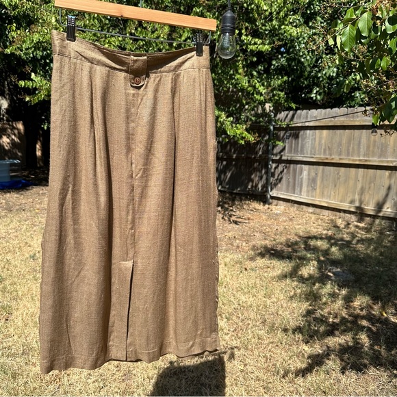 Vintage 1970s tan midi skirt - Picture 3 of 10